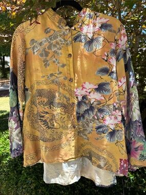 Citron 100% Silk Gold Floral Dragon Print Blouse